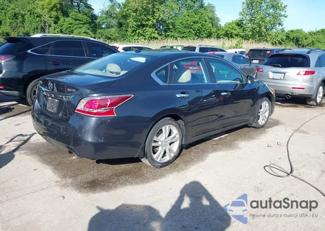 2015 Nissan Altima 3.5 S/3.5 Sl/3.5 Sv z USA, uszkodzony, nr VIN 1N4BL3AP0FC263504